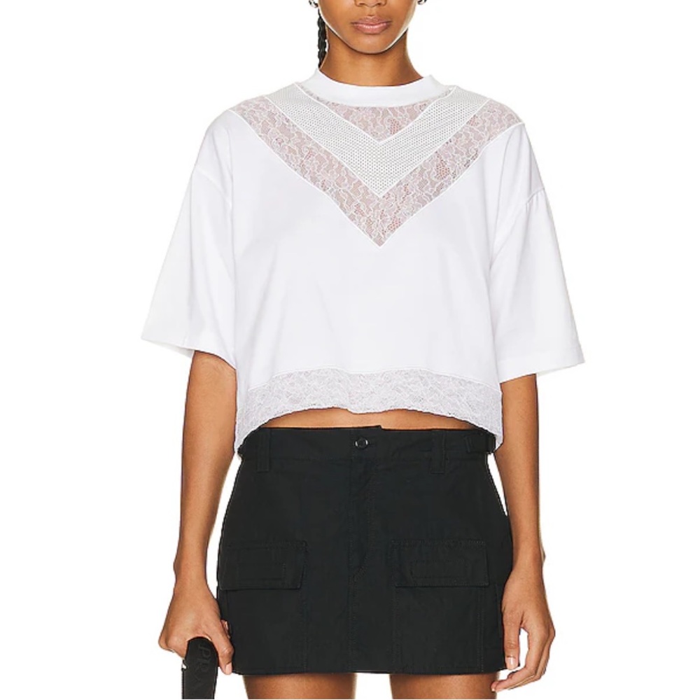 BURBERRY - Cropped Lace T- Shirt - L